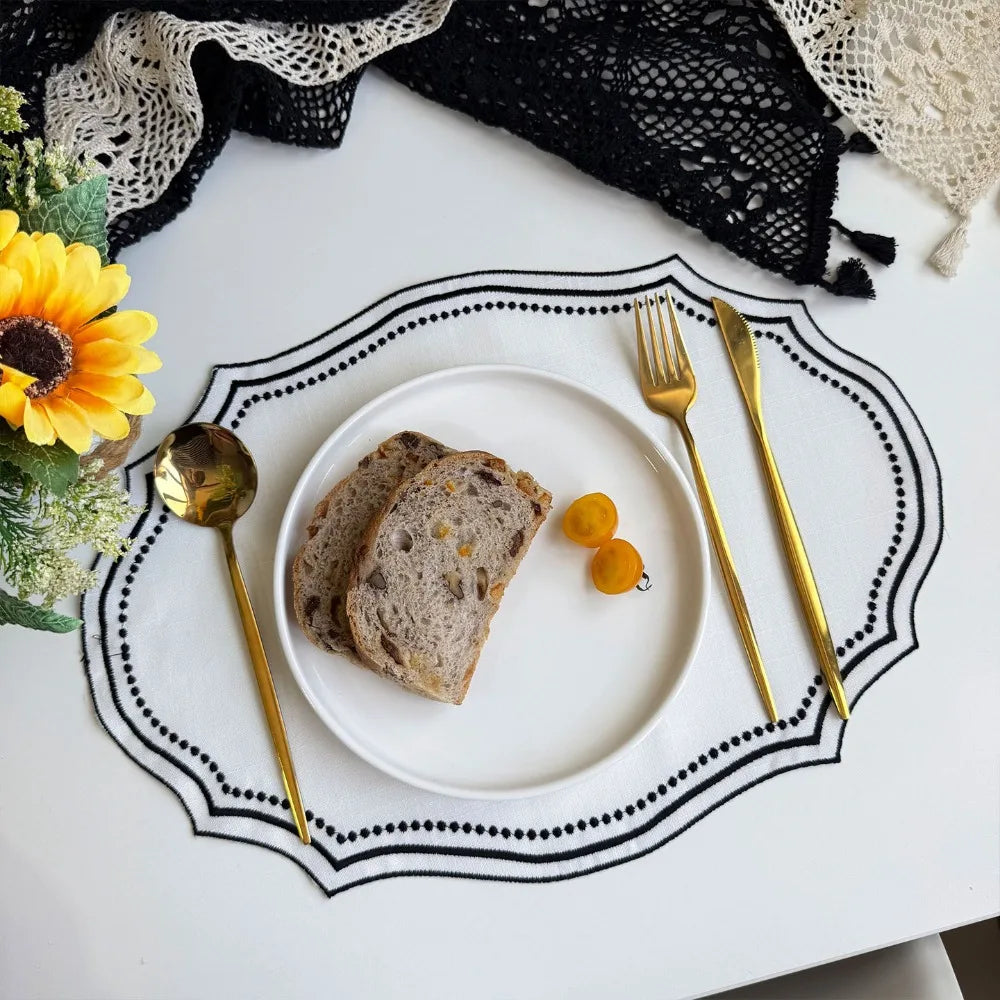 New Vintage Placemat Napkins Imitation Cotton Linen Washable Decorative Table Mat Embroidered Fabric French Lace Table Place Mat