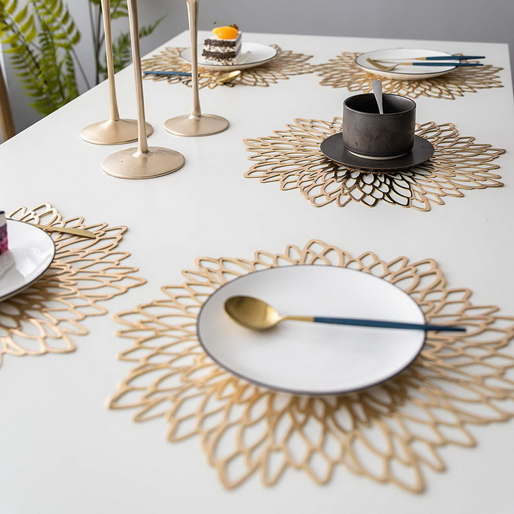 Set of 4 Round Placemats Place Mats Holiday Wipeable Vinyl Placemats Kitchen Dinner Christmas Thanksgiving Farmhouse Wedding