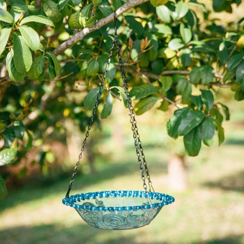 Hanging Outdoor Bird Feeders Add Natural Scenery To The Courtyard and Are A Great Item for Bird Lovers and Gardening Enthusiasts